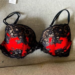 Victoria’s Secret Red and Black Very Sexy Push up